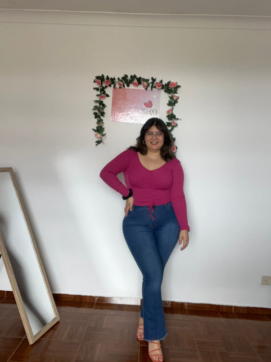 jeans com desfiado