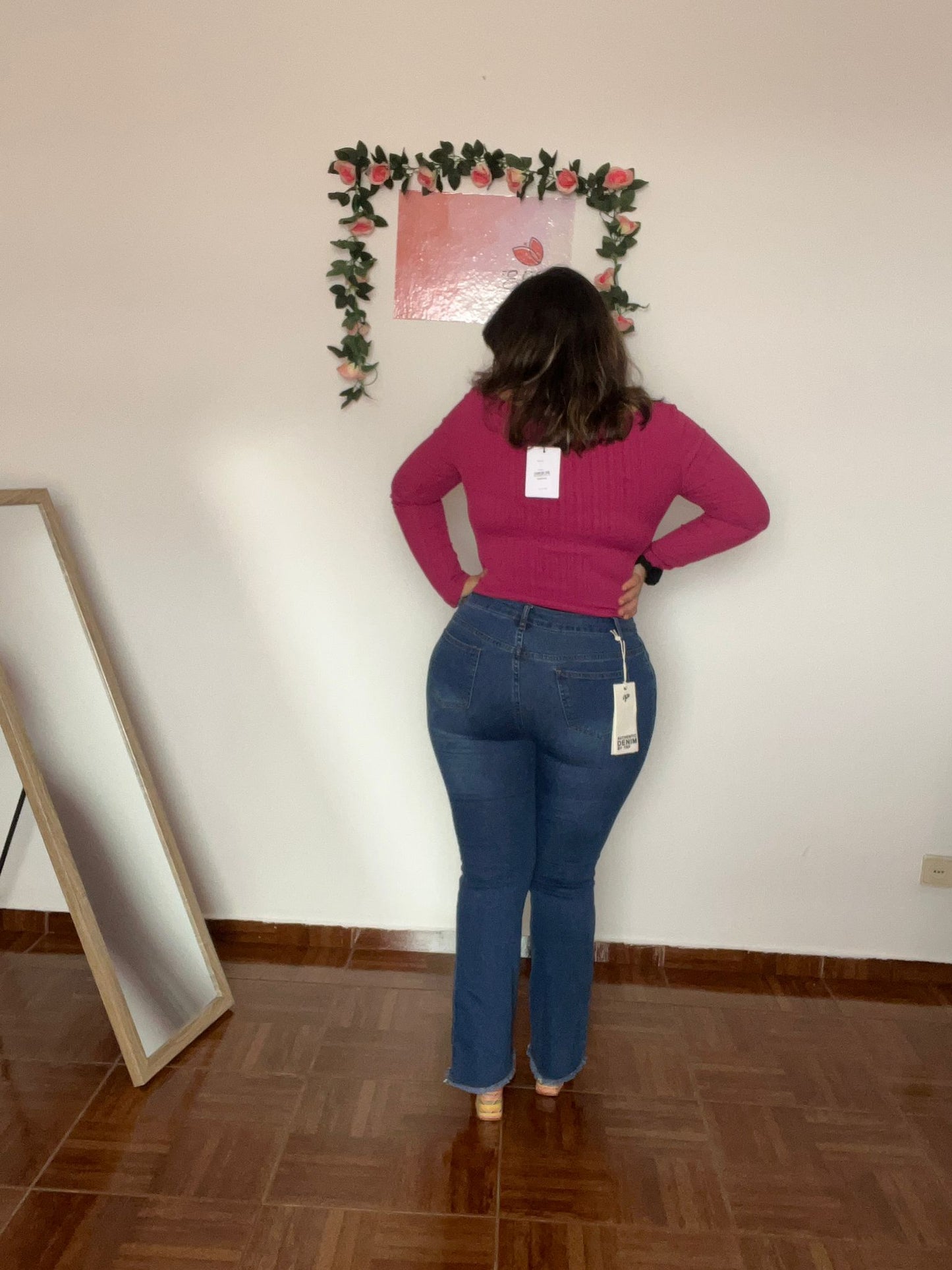 jeans com desfiado
